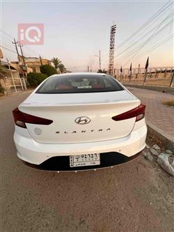 هیوندای ئەلەنترا